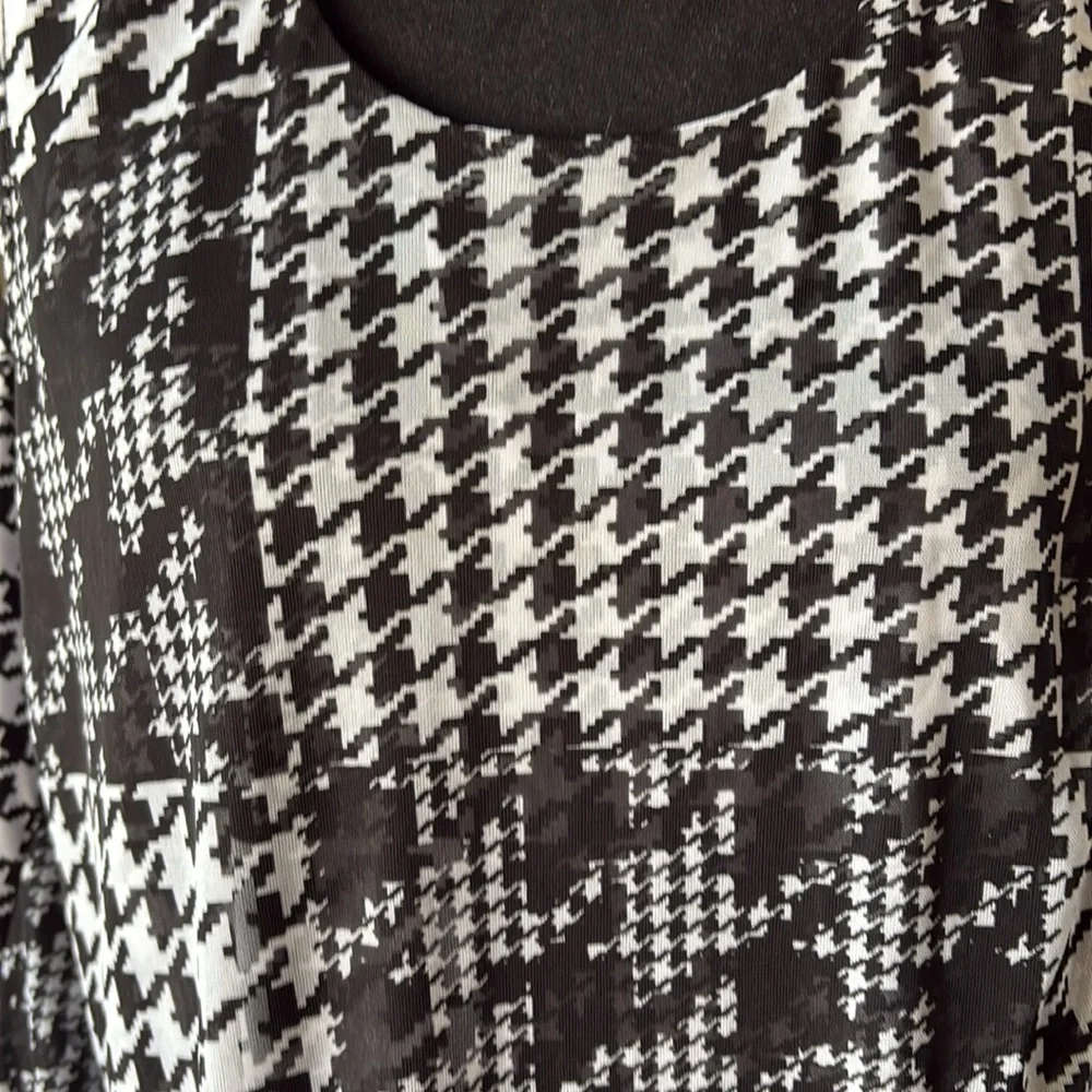 Women’s shirt - Picture 2 of 8